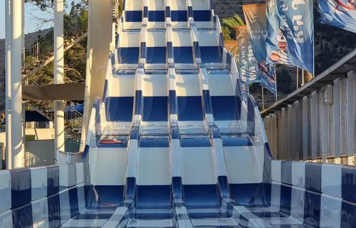 חופשת קיץ משפחתית בדריה + כרטיסים לפארק מים