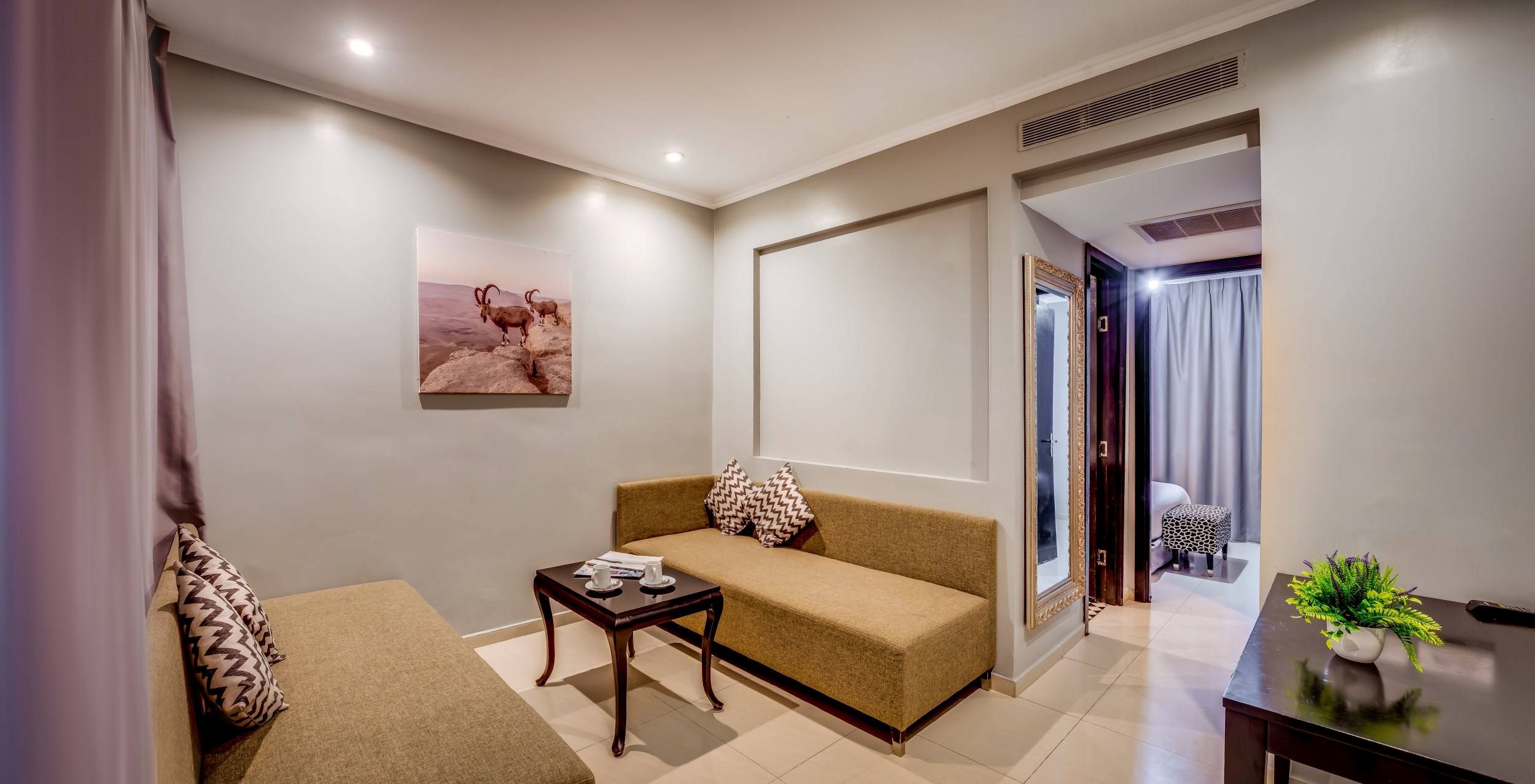 q21a3240-panorama-1-